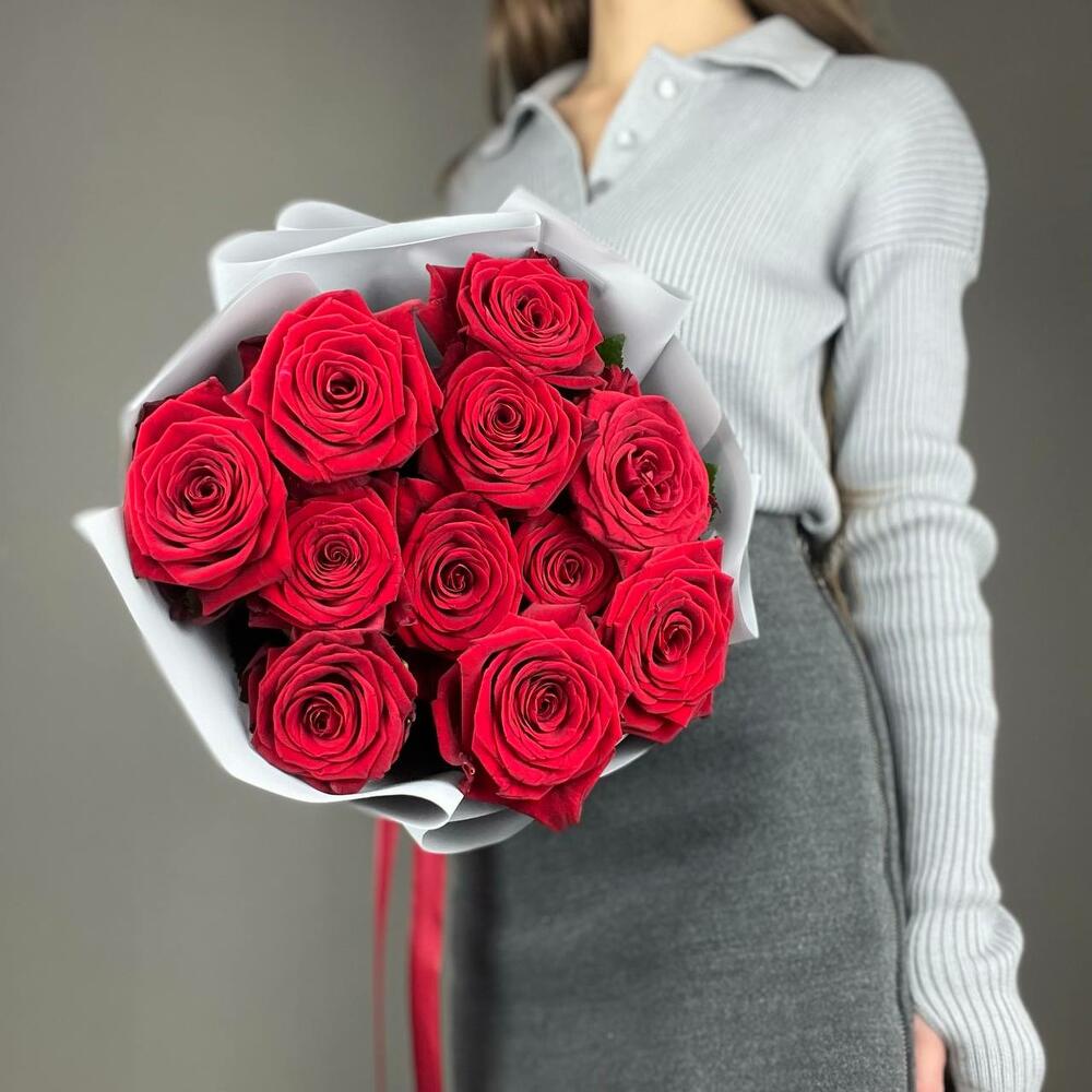 Букет «Красный бархат» – роскошь эквадорских роз Цивильск Чувашская Республика