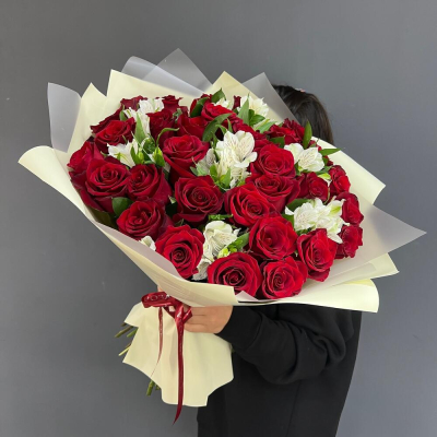 Букет «Танец любви» – гармония страсти и нежности в каждом лепестке Цивильск Чувашская Республика