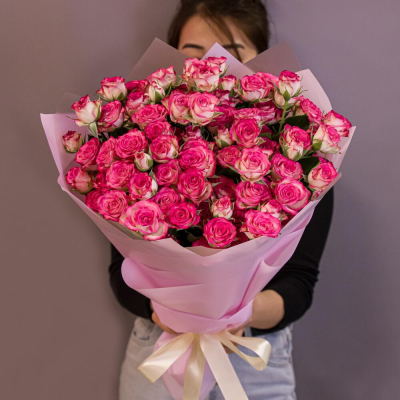 Букет «Розовый бум» – пышные кустовые розы в нежно-розовых тонах Цивильск Чувашская Республика