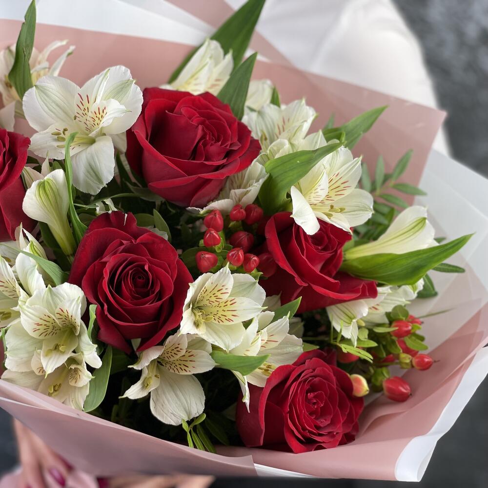 Букет «Нуар» – контраст страсти и нежности Цивильск Чувашская Республика