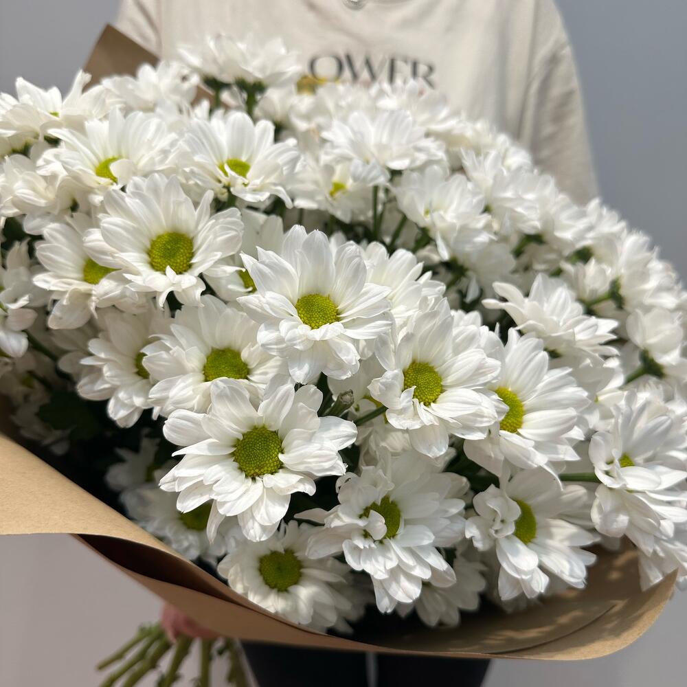 Букет «Летняя свежесть» – дыхание лета в белых хризантемах Цивильск Чувашская Республика