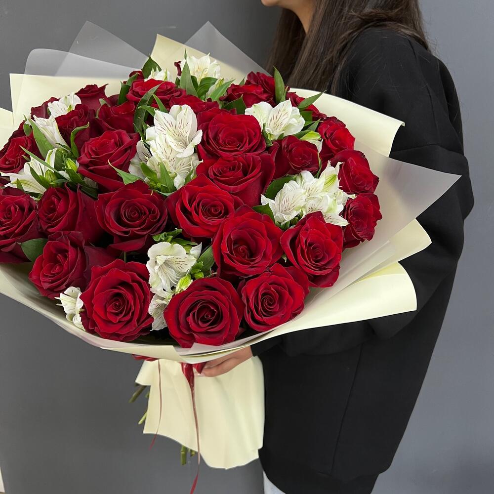 Букет «Танец любви» – гармония страсти и нежности в каждом лепестке Цивильск Чувашская Республика