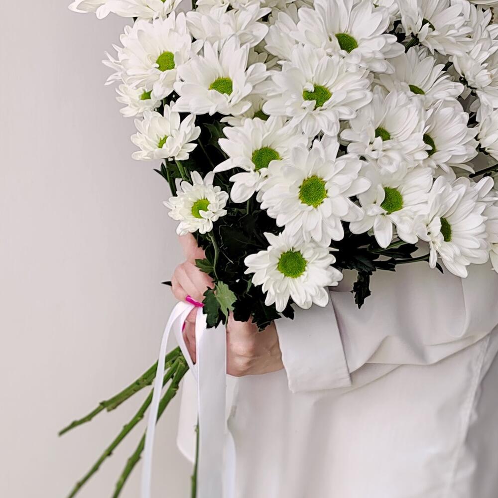 Букет «Ромашка» – 9 белоснежных хризантем в деревенском стиле Цивильск Чувашская Республика