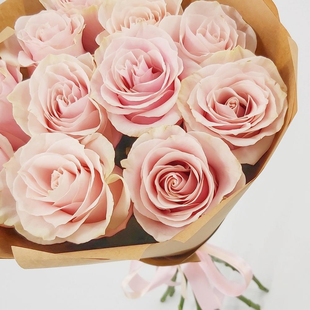 Букет из 11 розовых роз – нежность в каждом лепестке Цивильск Чувашская Республика