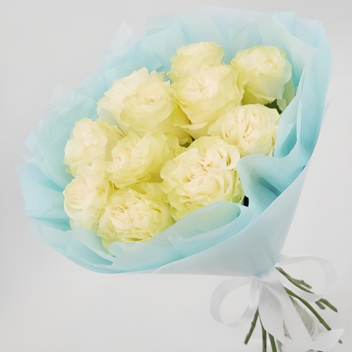 Букет «Кружевное облачко» – 11 белоснежных роз в нежной упаковке Цивильск Чувашская Республика