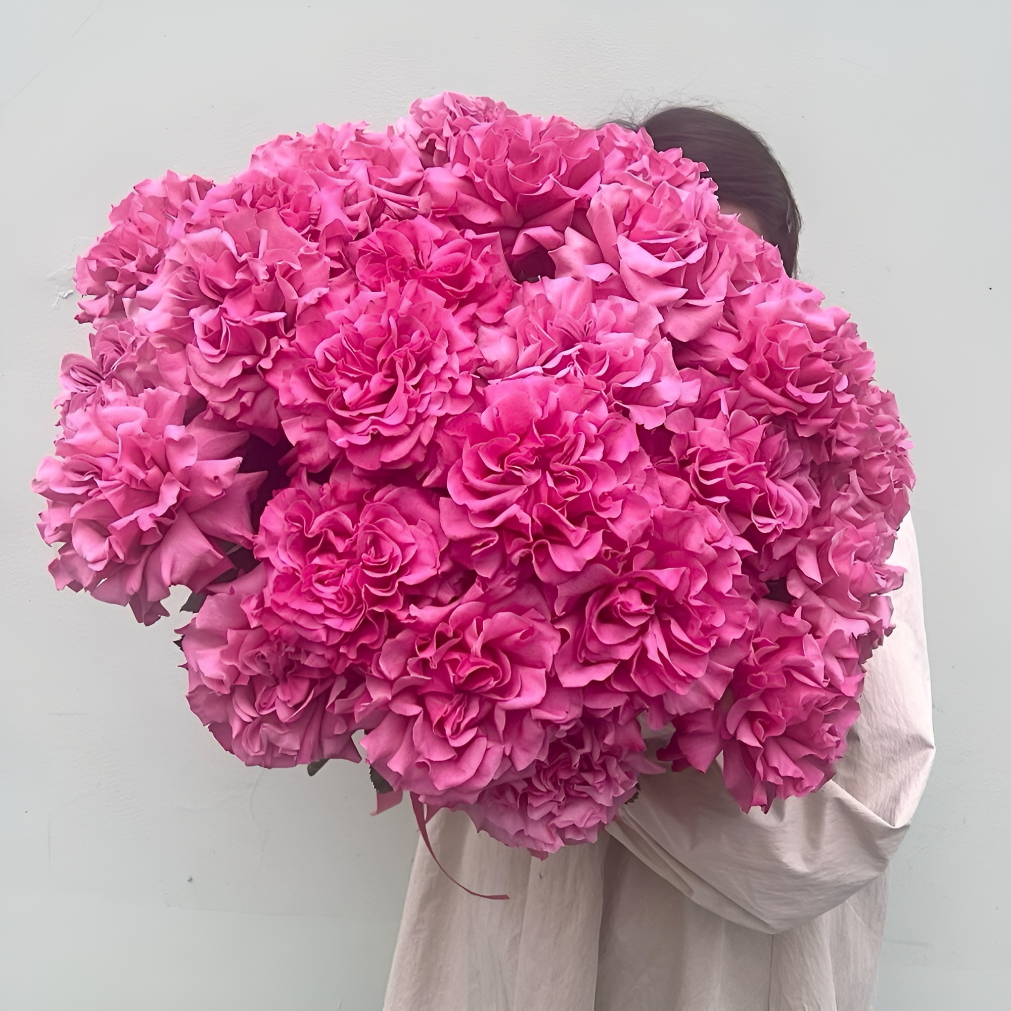 Роскошный букет из пионовидных роз – королевский подарок Цивильск Чувашская Республика